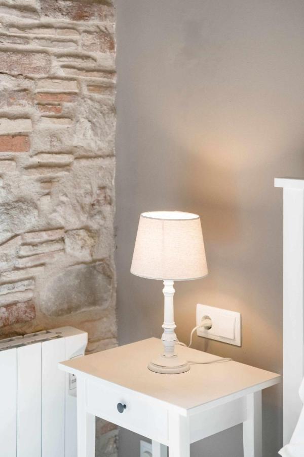 ז'ירונה Revitalized Apartment In Historical Building מראה חיצוני תמונה