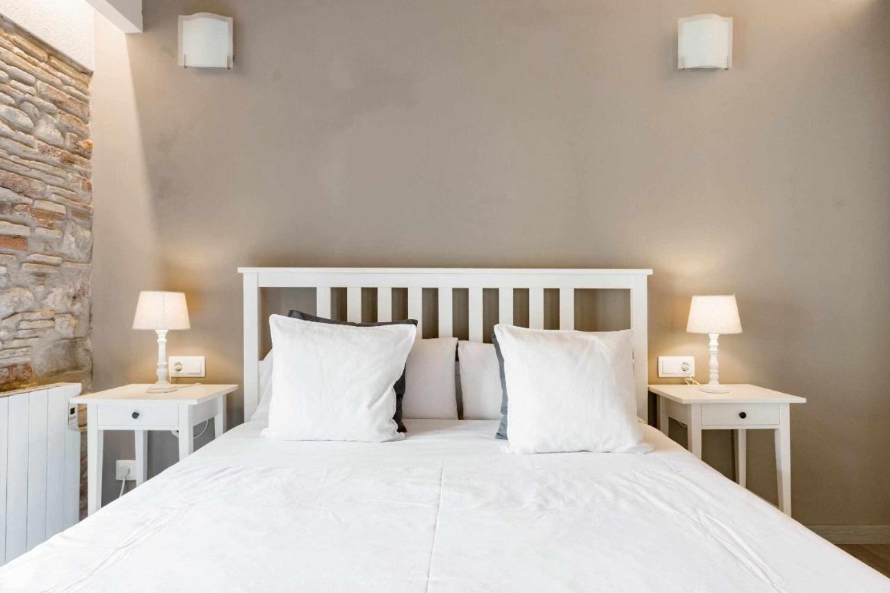 ז'ירונה Revitalized Apartment In Historical Building מראה חיצוני תמונה