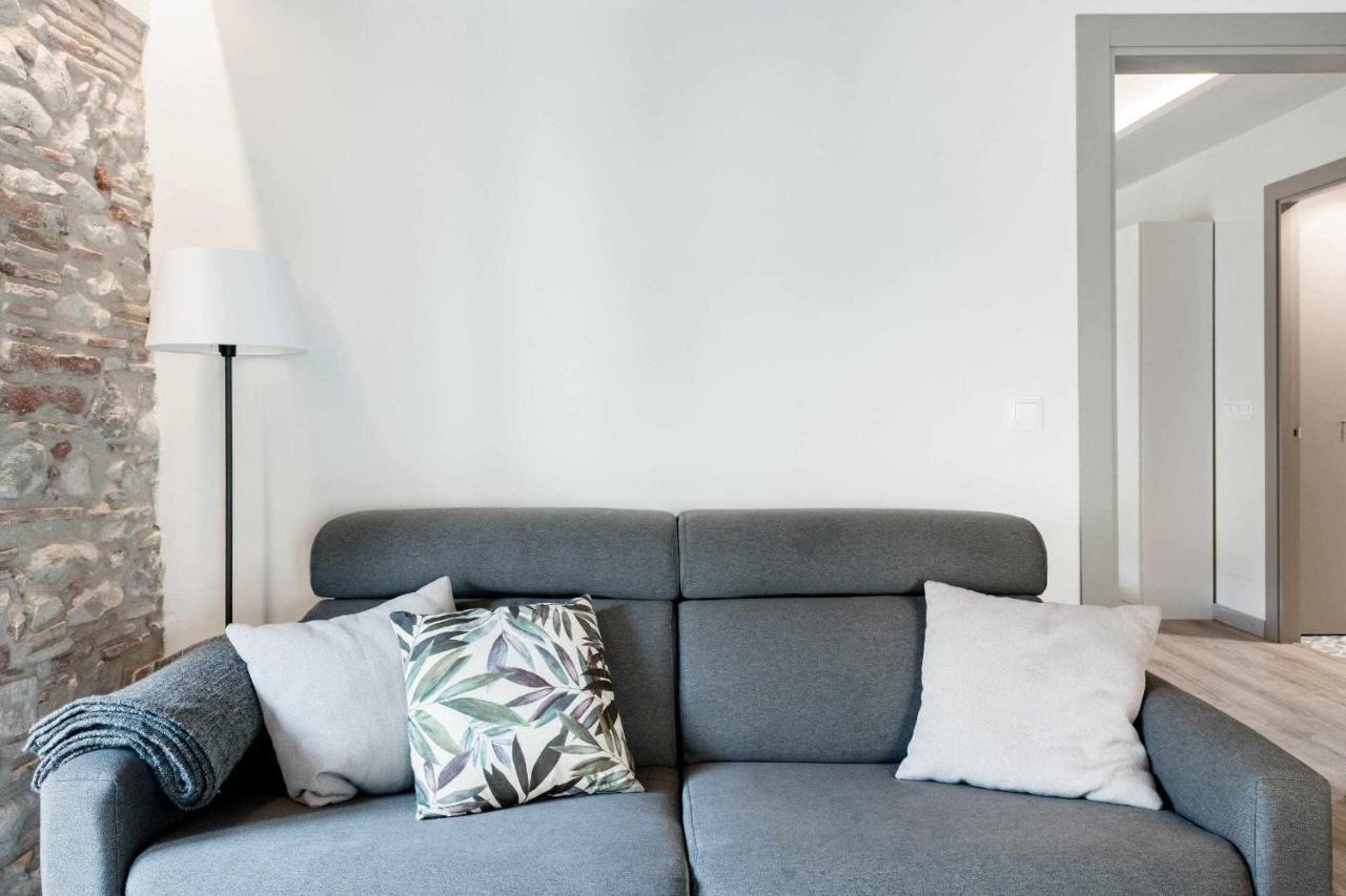 ז'ירונה Revitalized Apartment In Historical Building מראה חיצוני תמונה