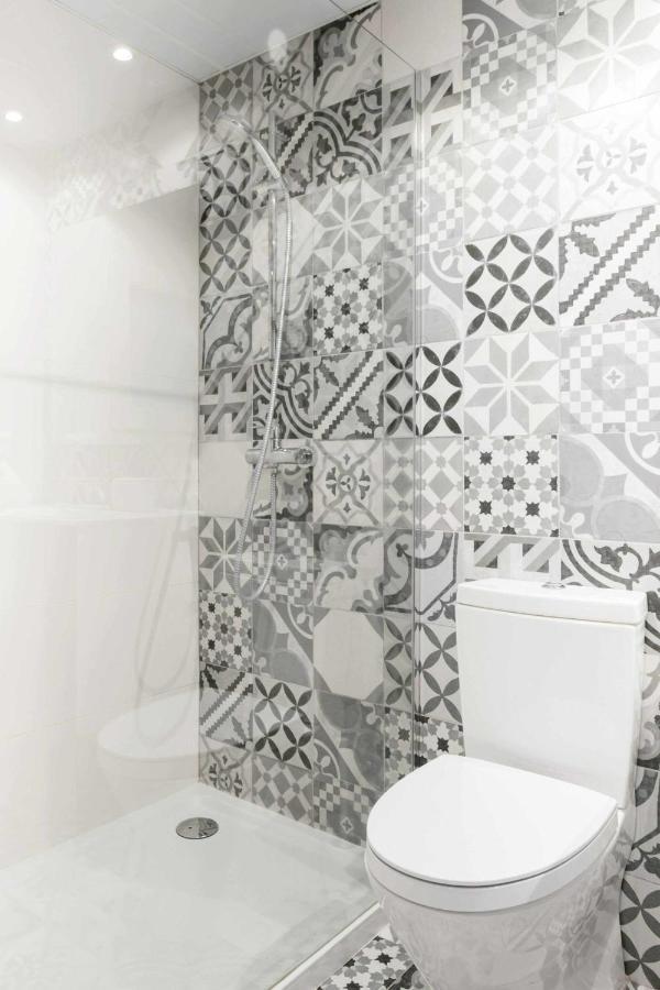 ז'ירונה Revitalized Apartment In Historical Building מראה חיצוני תמונה