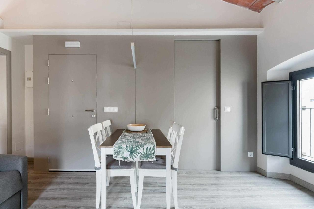ז'ירונה Revitalized Apartment In Historical Building מראה חיצוני תמונה
